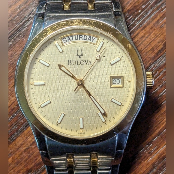 Bulova C960603 Day&Date 36mm - mixed metal - Picture 2 of 4
